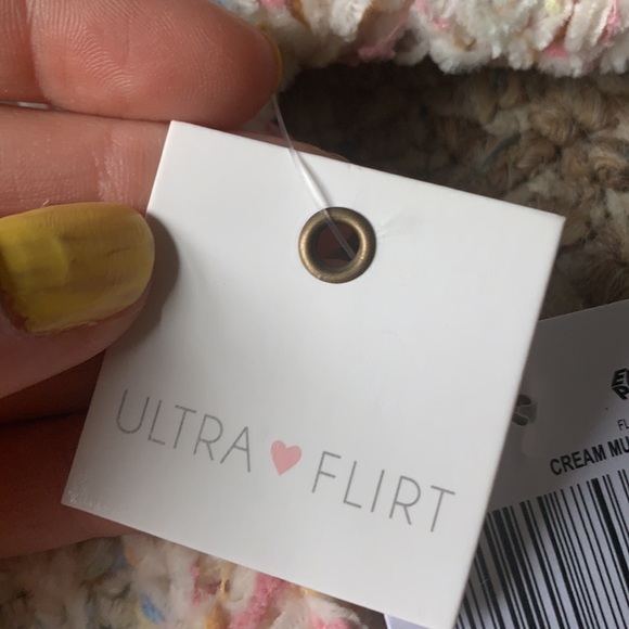 Ultra Flirt sweater! - Picture 3 of 4